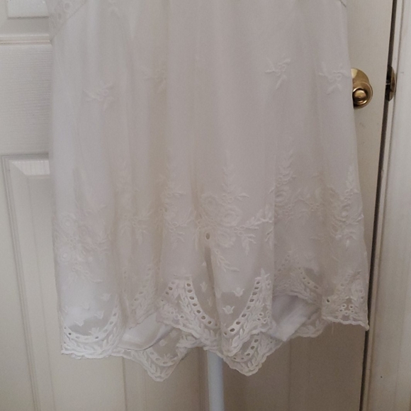 Romper - Picture 2 of 3